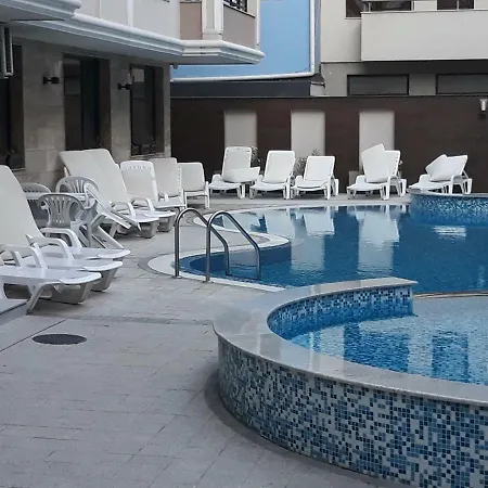 таня 11 Apartment *